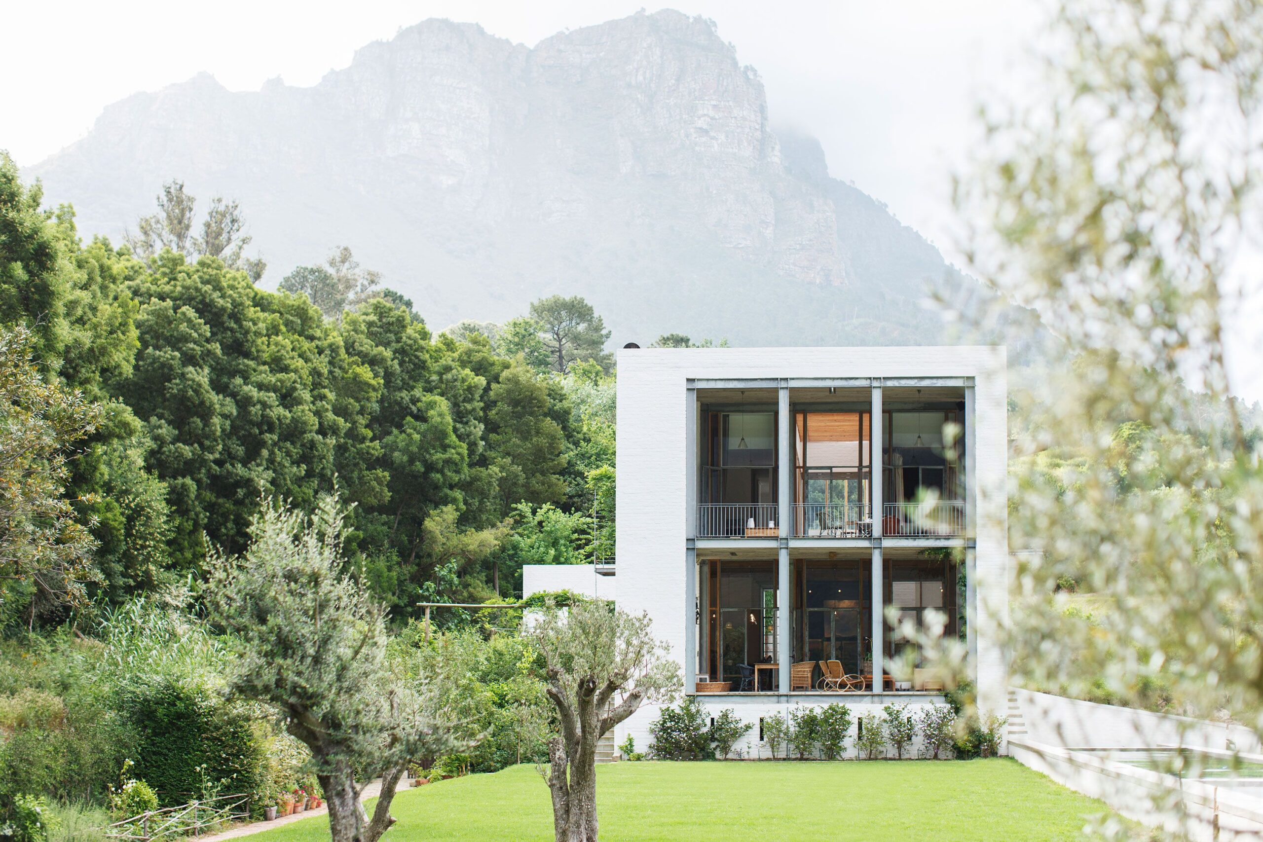 Your Key to Catalonia: Explore Exclusive Apartments and Houses for Sale in Barcelona